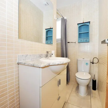 Apartament In Near Sandy